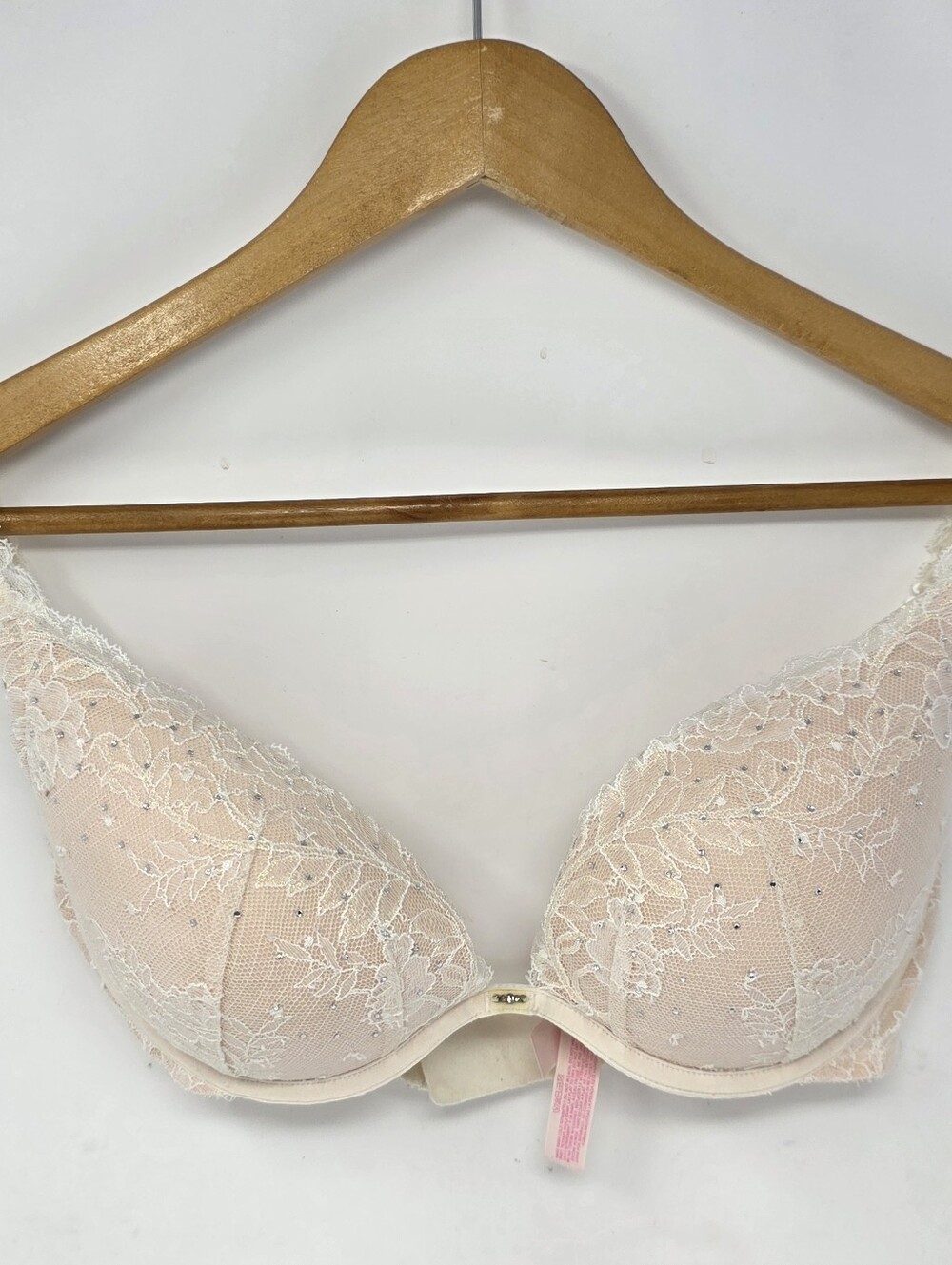 Victoria's Secret 34DD Push Up Beige Mesh Rhinestones Bra